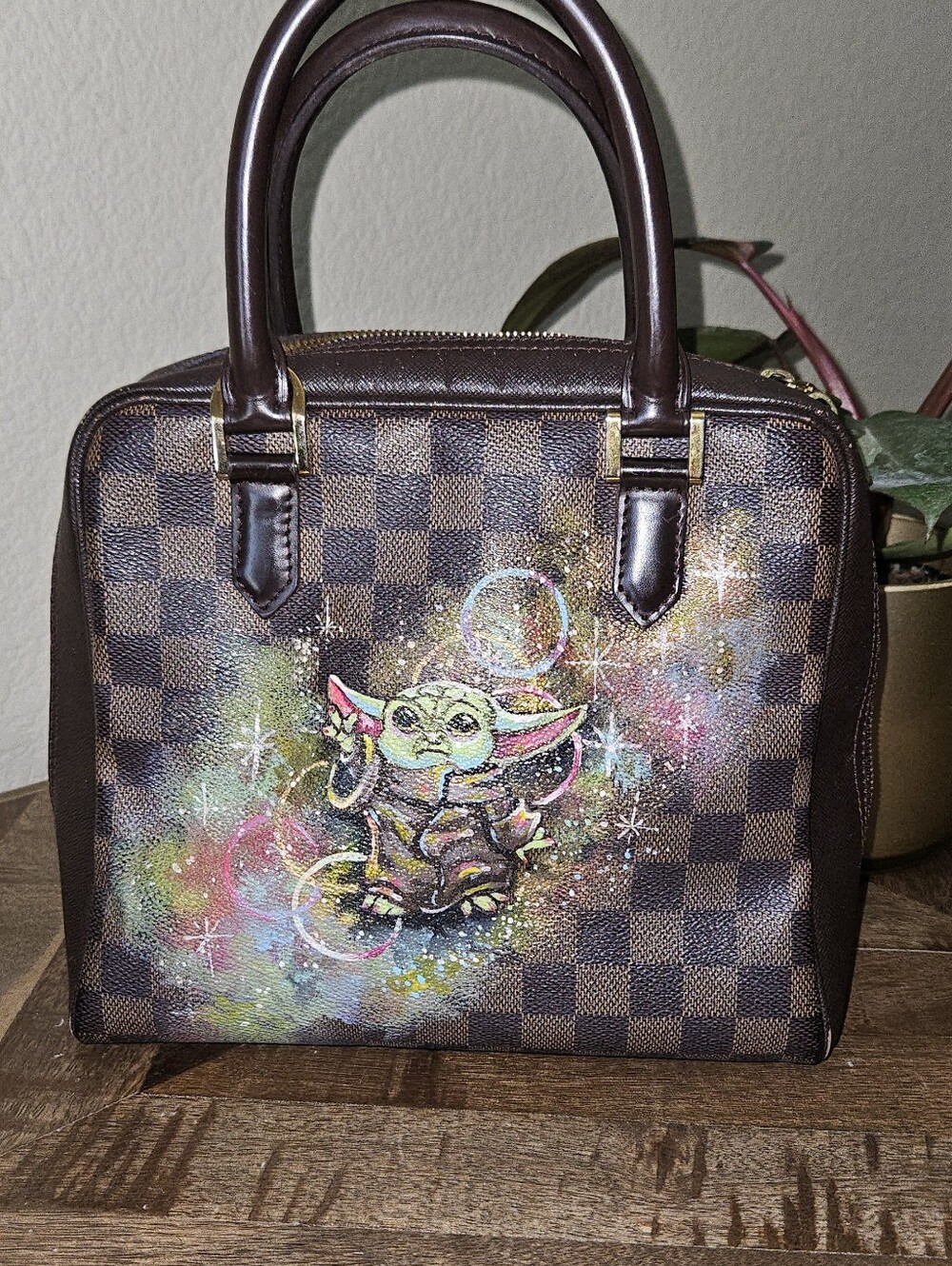 LOUIS VUITTON Damier Ebene Brera Customized Painted Baby Yoda Image - Picture 3 of 16